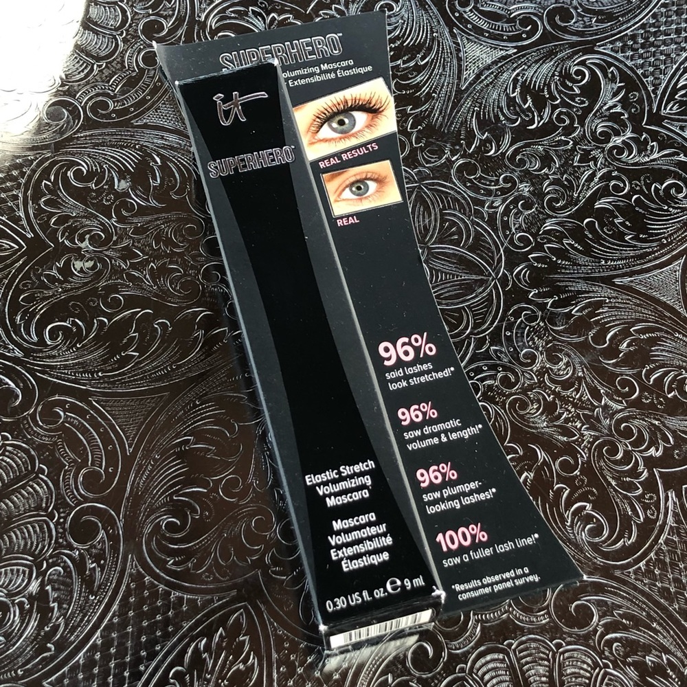 IT Cosmetics' Superhero™ Volumizing Mascara